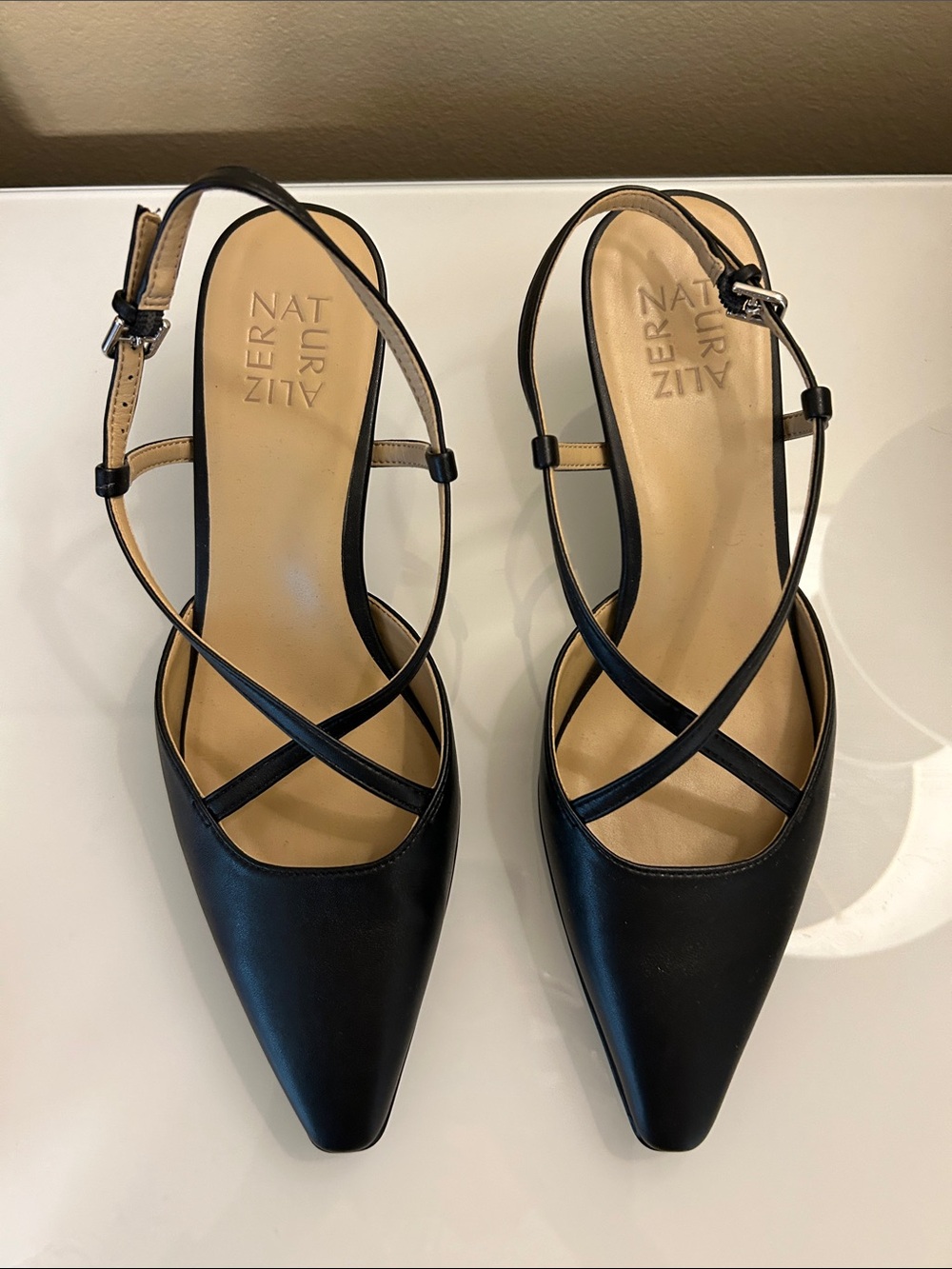 NEW Naturalizer Black Leather Crisscross Slingback Pumps - size 9 medium